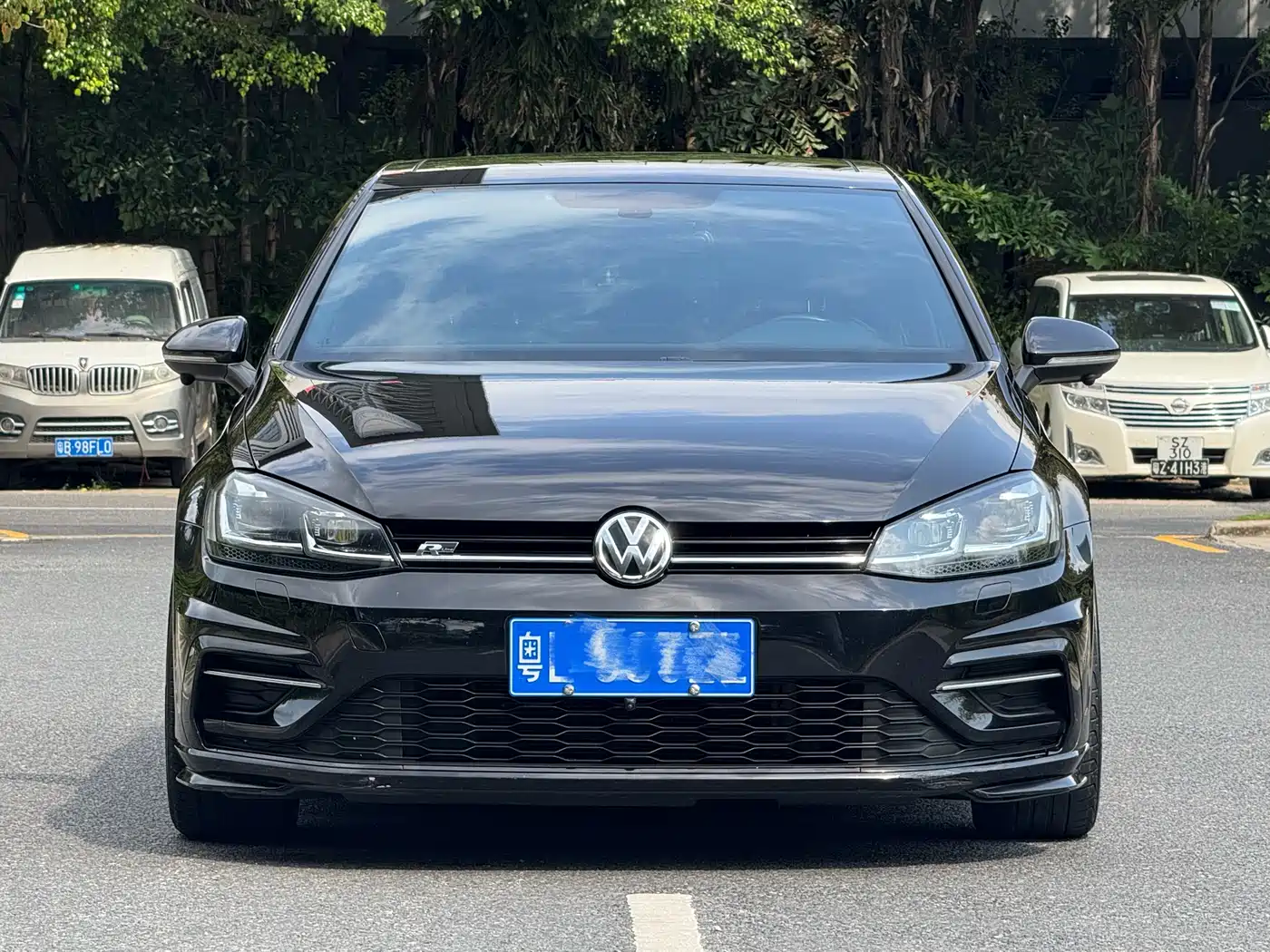 VOLKSWAGEN GOLF
