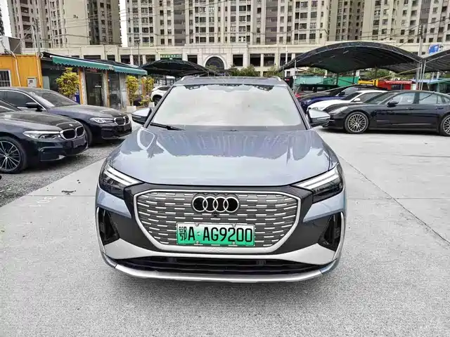 Audi Q4 e-tron 2022 40 e-tron Creation Edition