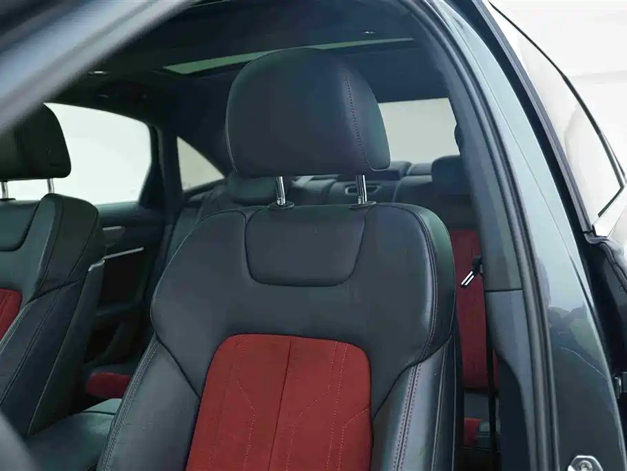 Audi A6L 2019 45 TFSI quattro Exclusive Dynamic фото 13