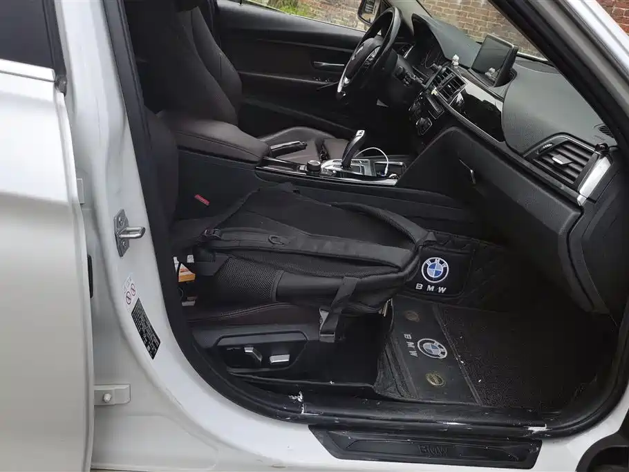 BMW 3 Series 2018 320Li Fashion Style фото 8