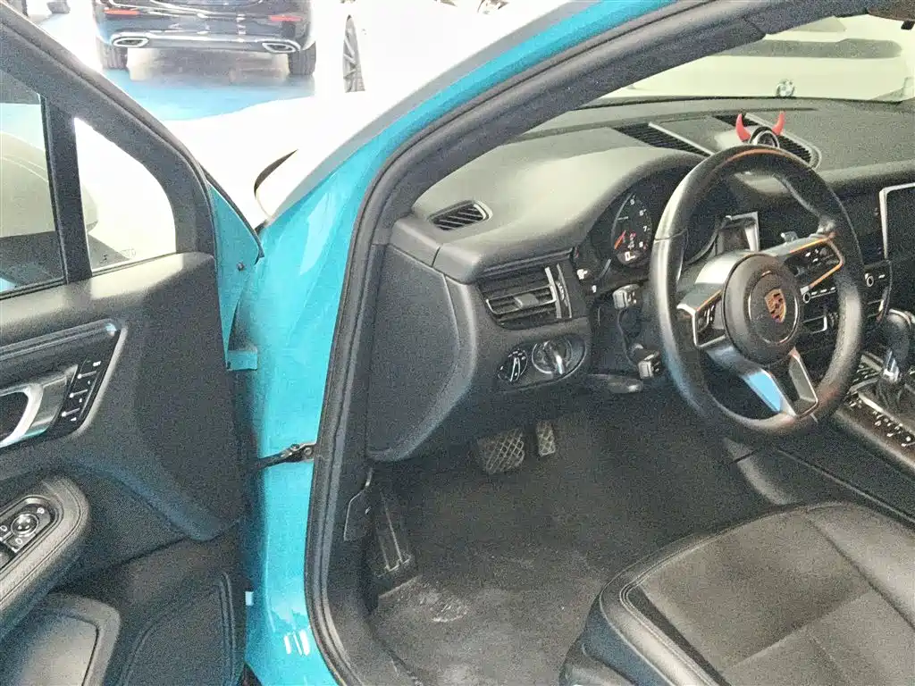 Porsche Macan 2020 Macan 2.0T фото 16