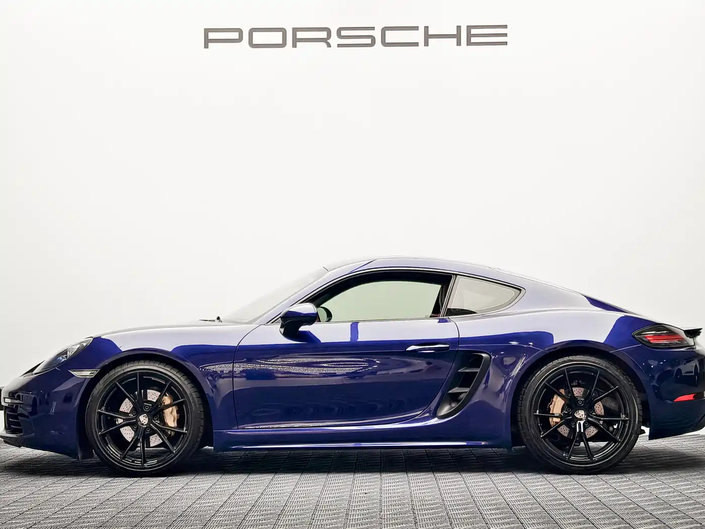 Porsche 718 2020 Cayman 2.0T фото 5