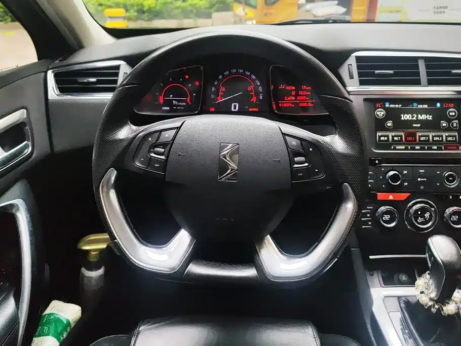 DS 6 2016 2016 1.6T Luxury THP160