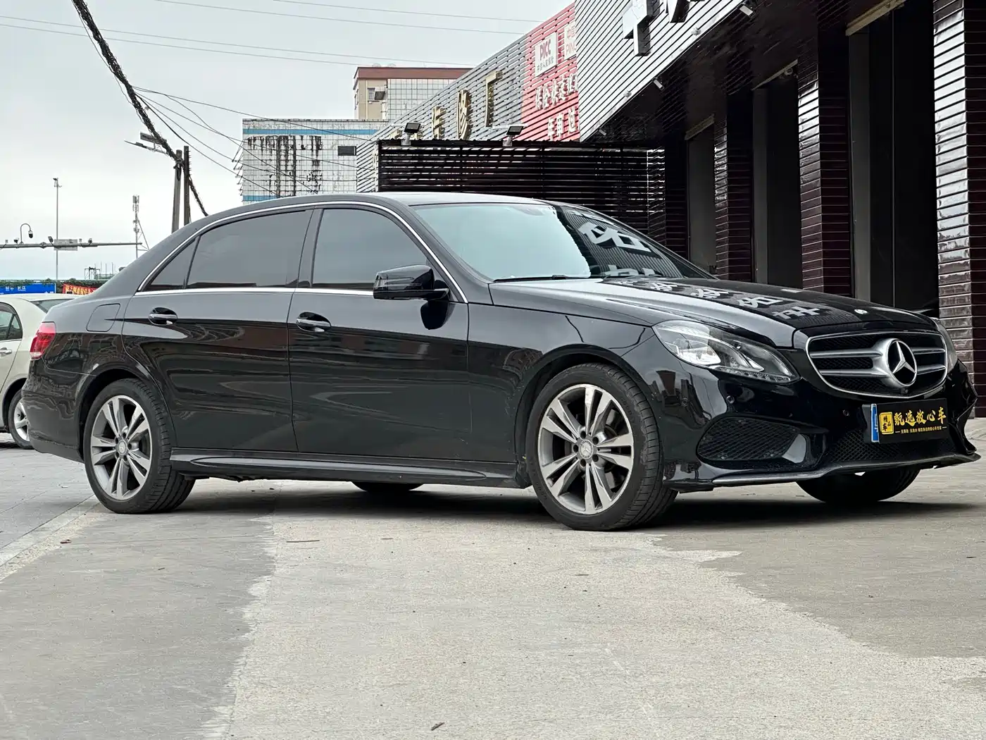 Mercedes-Benz E-Class 2015 E 260 L Sport фото 3