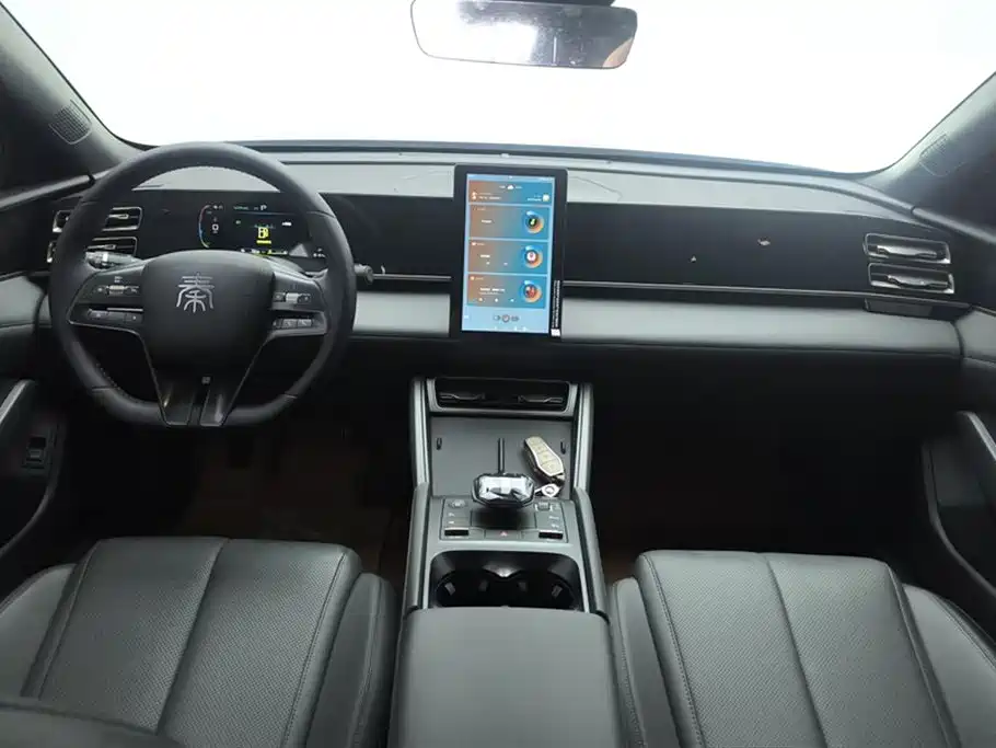 BYD Qin L 2024 DM-i 80KM Leading Edition фото 12