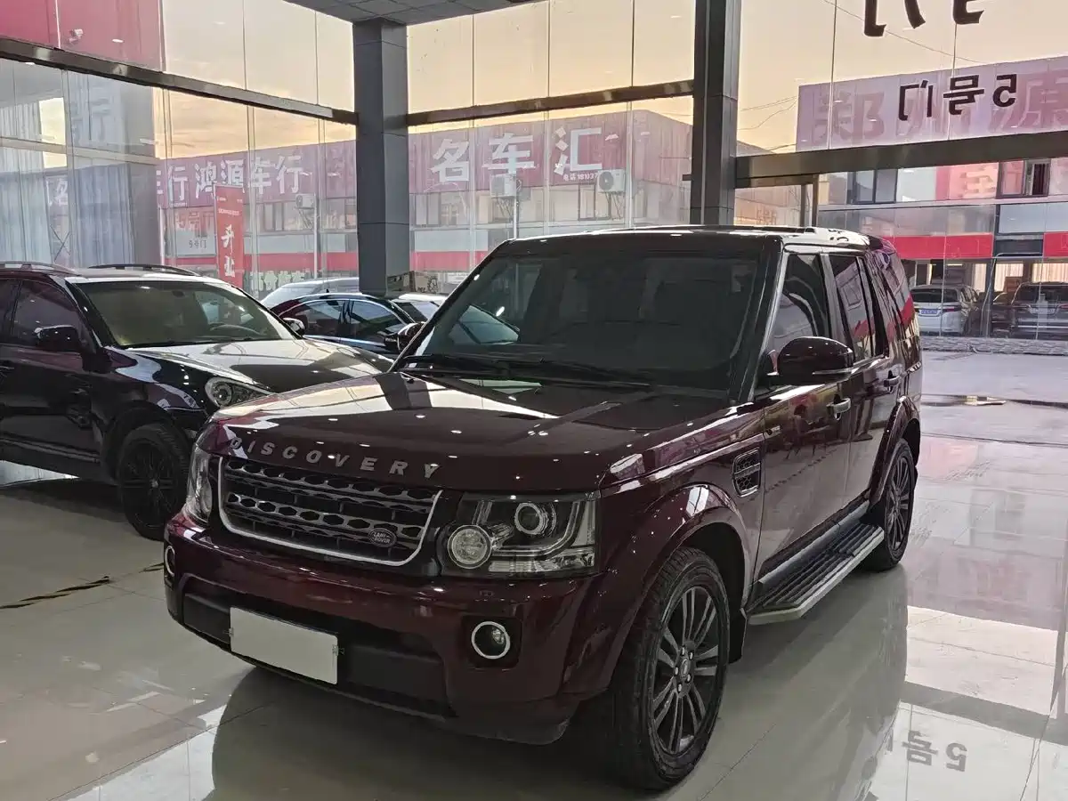 Land Rover Discovery 2015 3.0 SC V6 SE фото 2