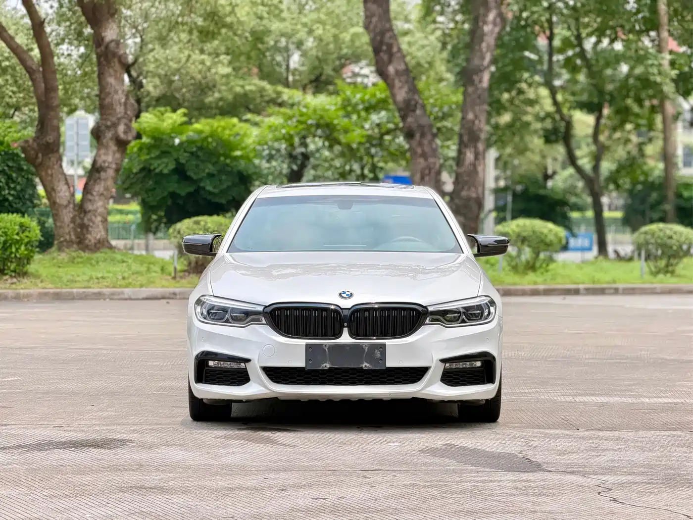 BMW 5 Series 2018 Facelift 530Li Exclusive M Sport Package фото 2