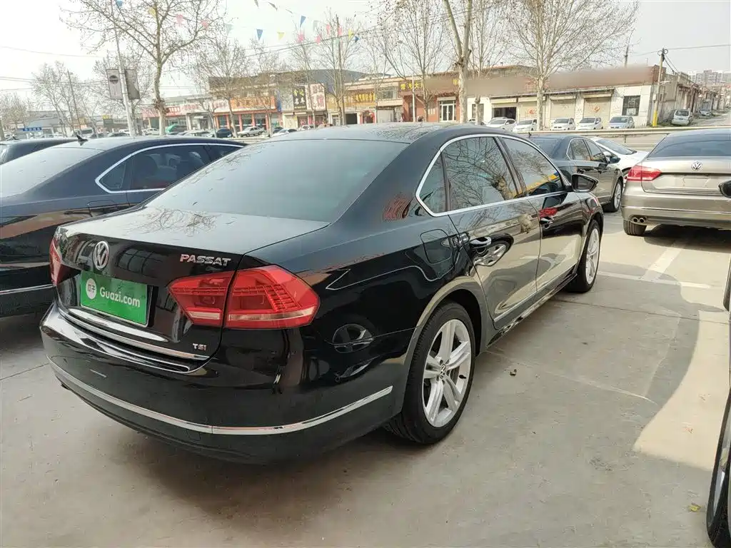 Volkswagen Passat 2015 1.8TSI DSG Ultimate Edition фото 7
