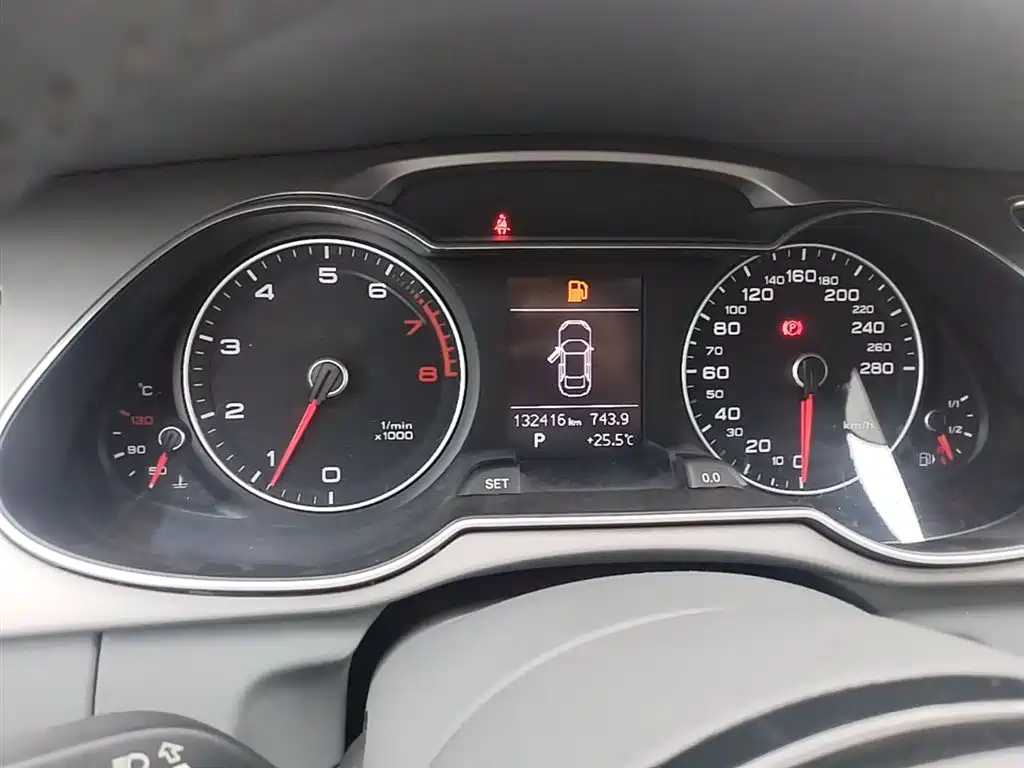 Audi A4L 2016 35 TFSI Automatic Comfort фото 18