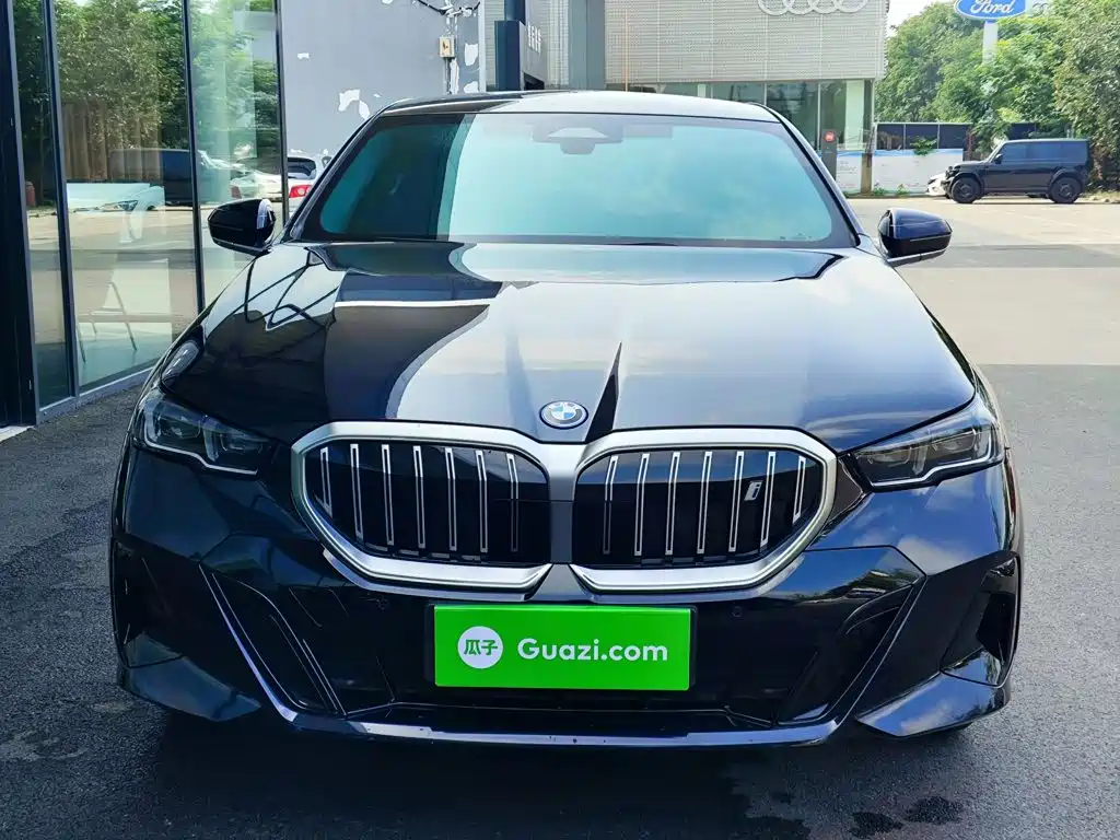BMW i5 2025 2025 eDrive 35L M Sport Package