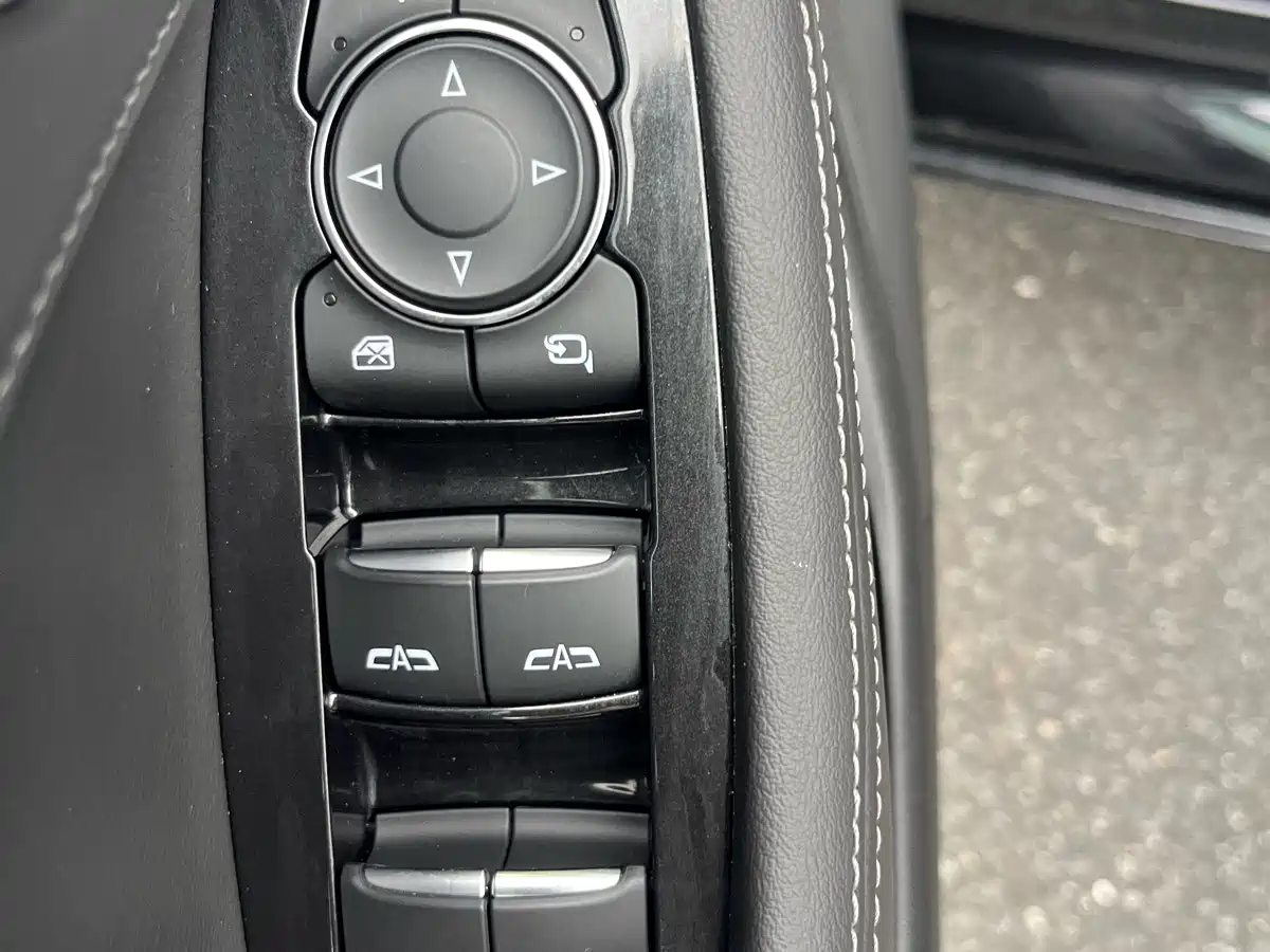 Cadillac CT5 2024 2023 28T Luxury Style (Standard Edition)