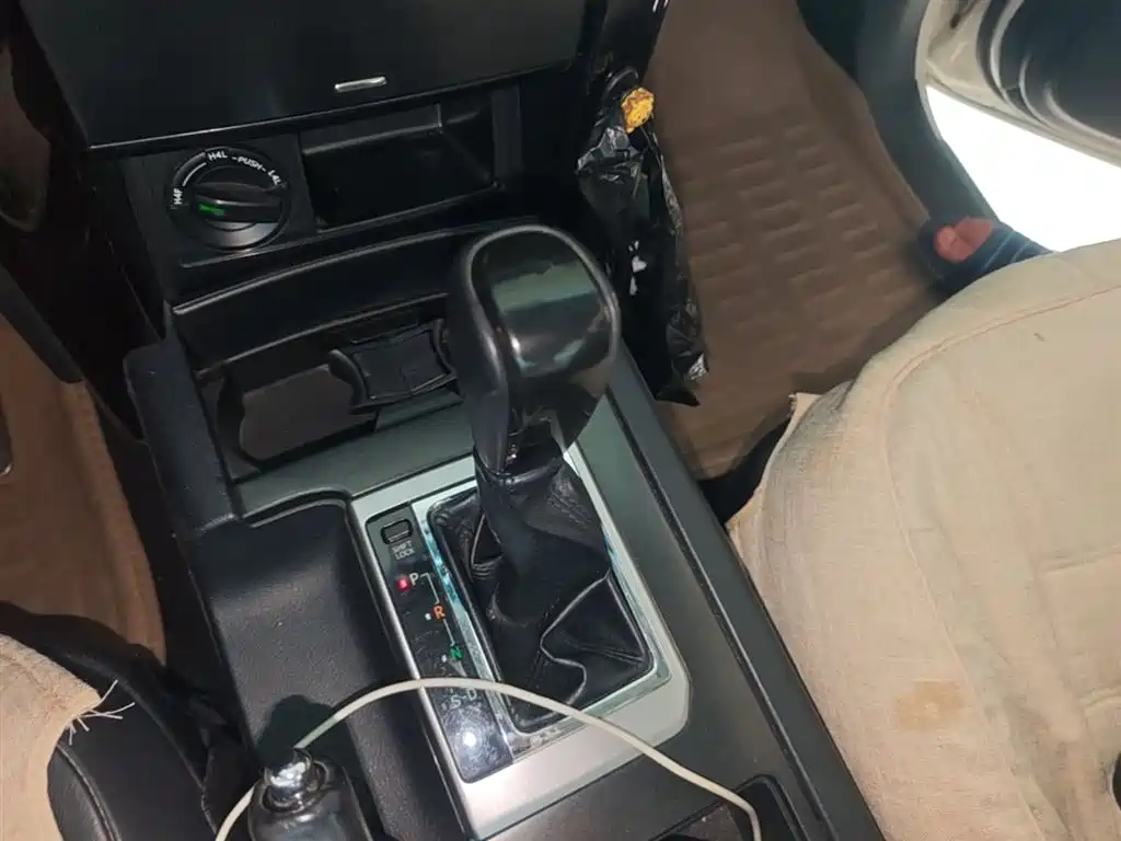 Toyota Prado 2016 2.7L Auto Luxury Edition фото 14