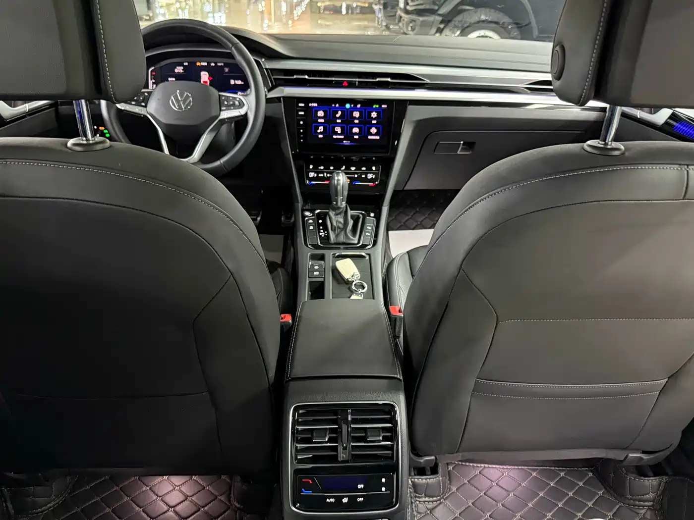 Volkswagen FAW-Volkswagen CC 2024 Shooting Brake 330TSI Hunter's Eye Public Sharing Edition фото 19