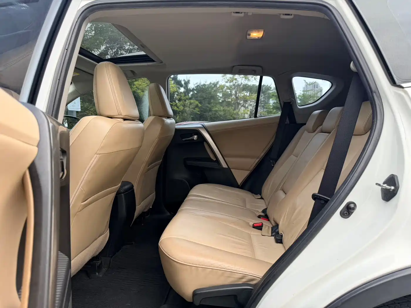 Toyota RAV4 Rongfang 2013 2.0L CVT 4WD Pioneer фото 5