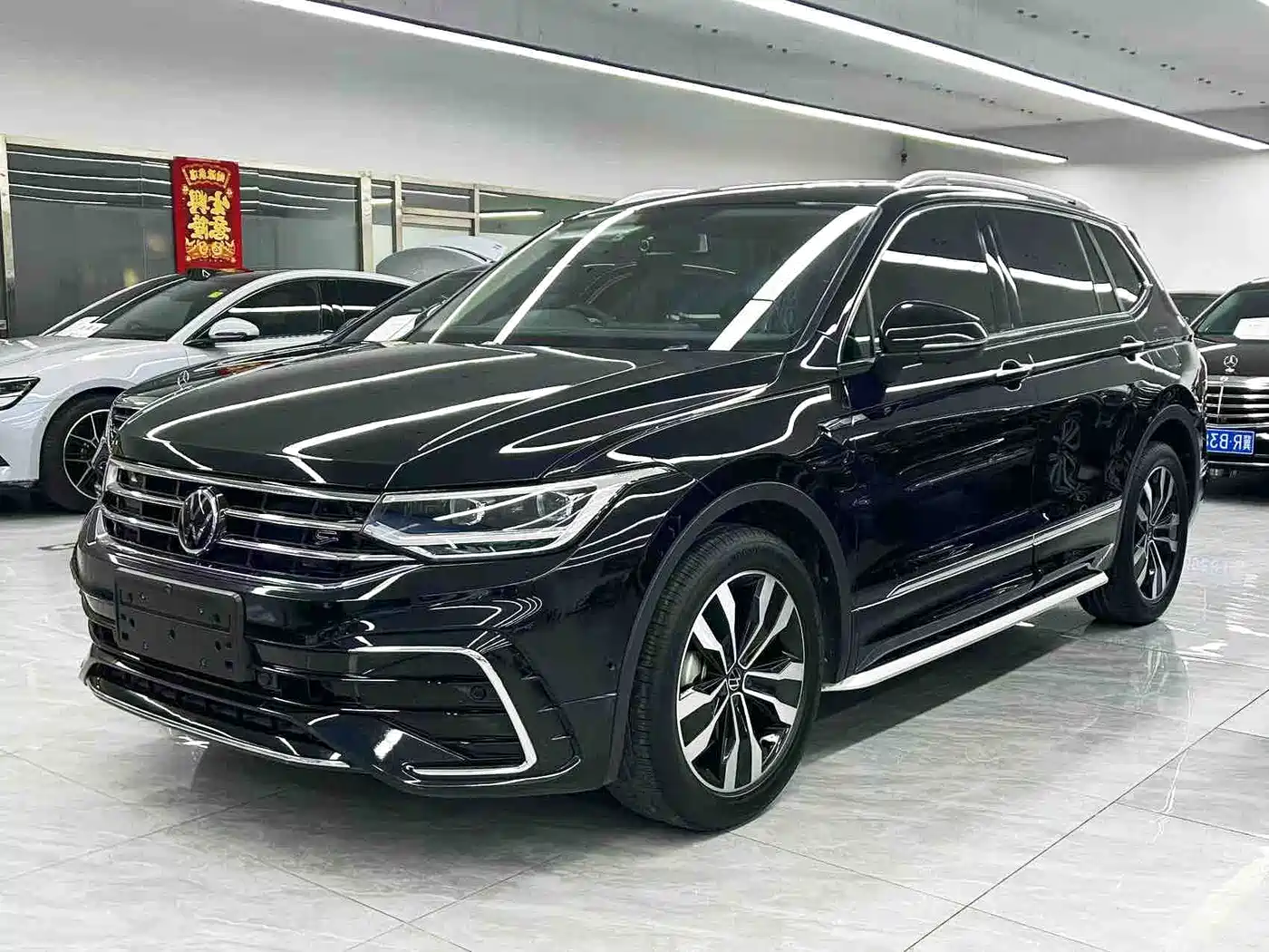 Volkswagen Tiguan L 2024 330TSI Automatic 2WD R-Line Premium Enjoyment Edition