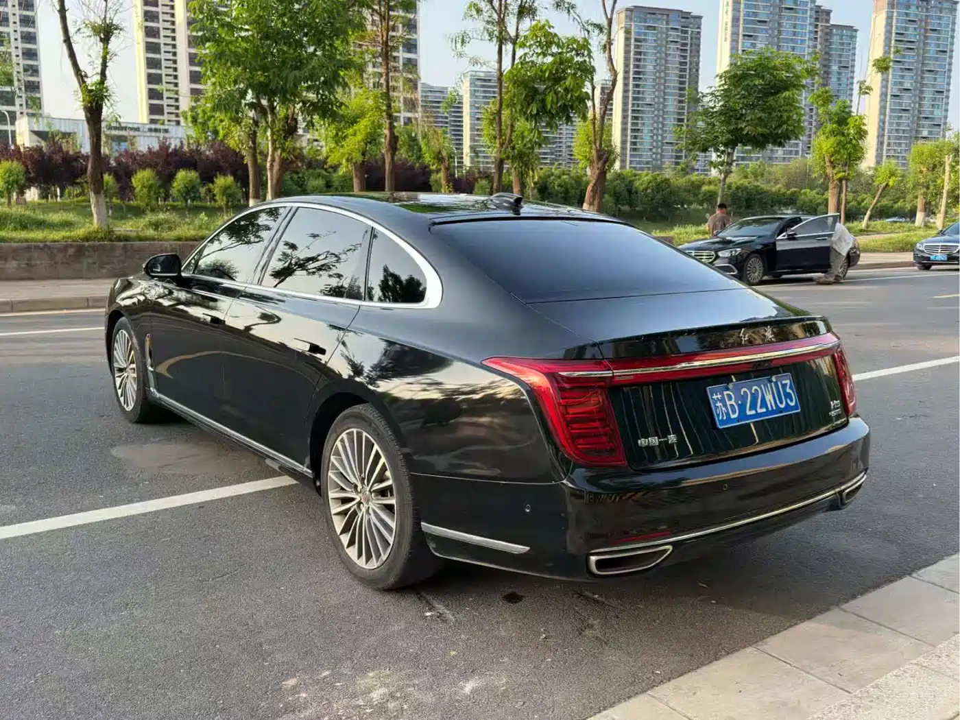 Hongqi H9 2020 2.0T Smart Connection Qi Chang Edition фото 7
