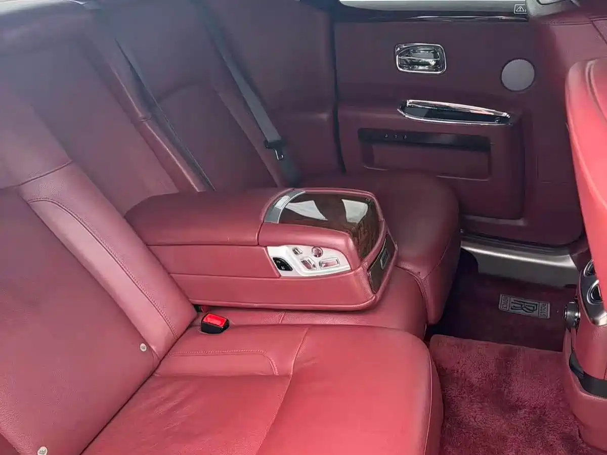 Rolls-Royce Ghost 2012 2010 Model 6.6T Standard