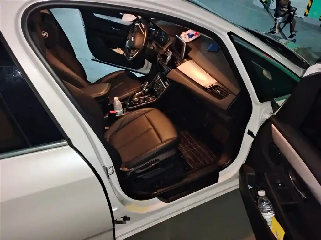 BMW 2 Series Gran Tourer 2018 220i Luxury Line фото 20
