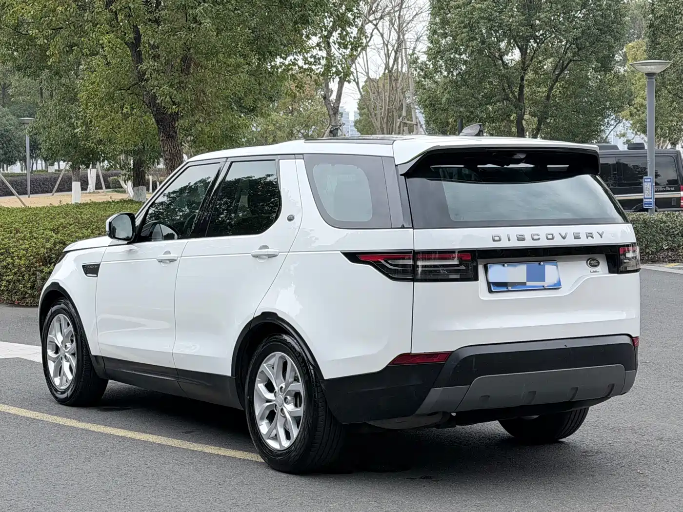 Land Rover Discovery 2017 3.0 SC V6 S фото 6