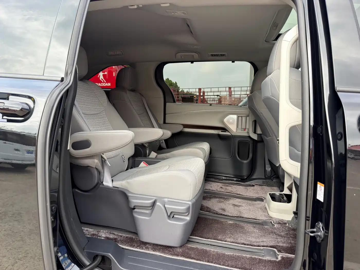 Toyota Sienna 2026