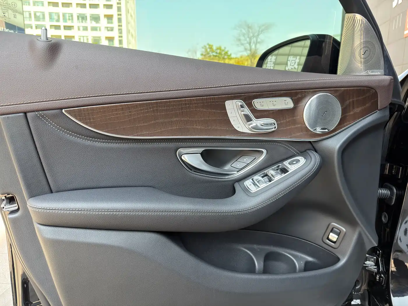 Mercedes-Benz GLC 2020 Facelift GLC 300 L 4MATIC Dynamic фото 10