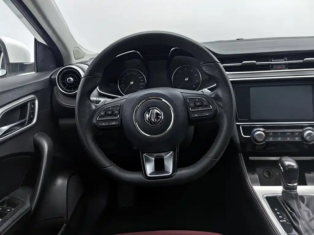 Фото 11 - MG MG6