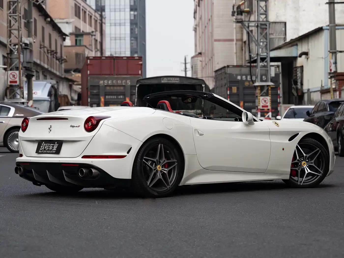 Ferrari California T 2015 3.9T Standard фото 3