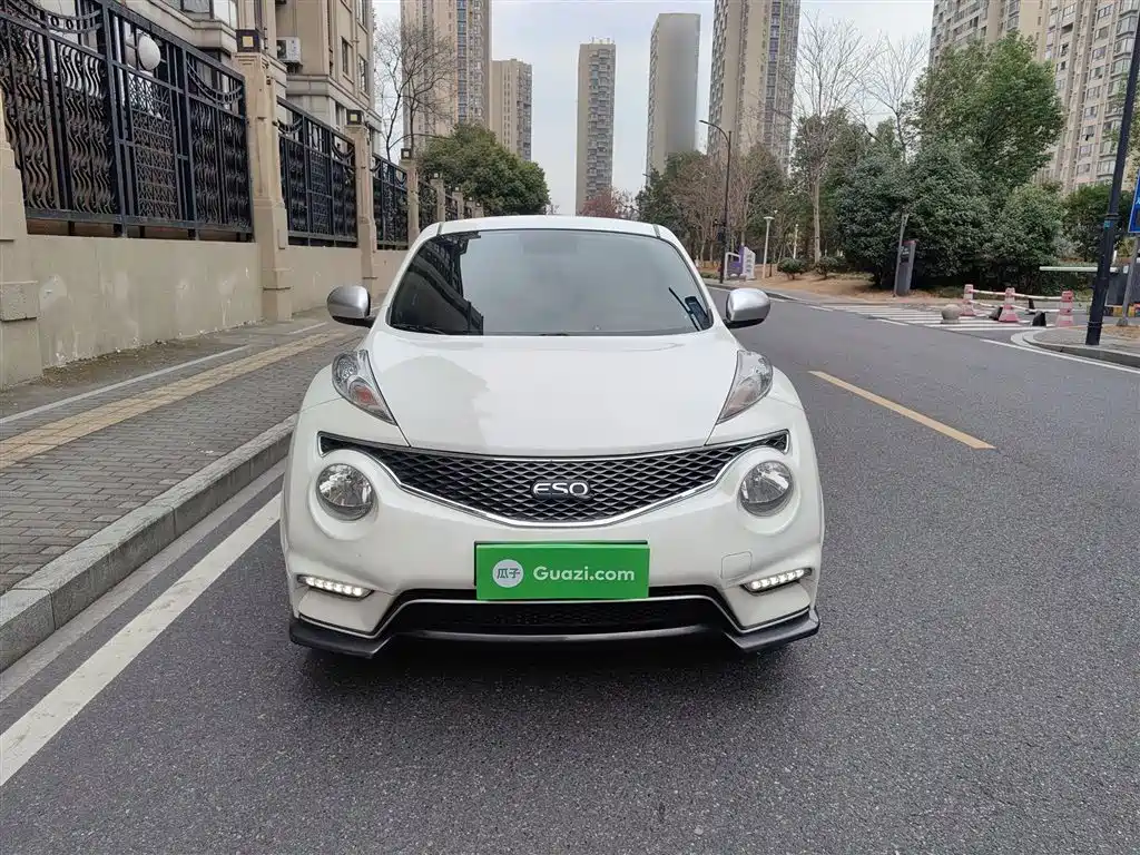 INFINITI ESQ