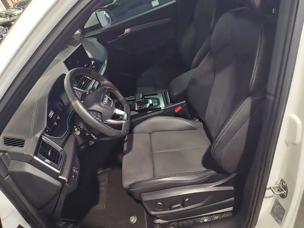 Audi Q5L Sportback 2022 2022 40 TFSI Luxury
