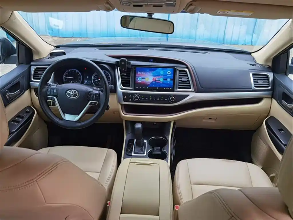 Toyota Highlander 2017 2.0T 2WD Elite 7-Seater фото 14