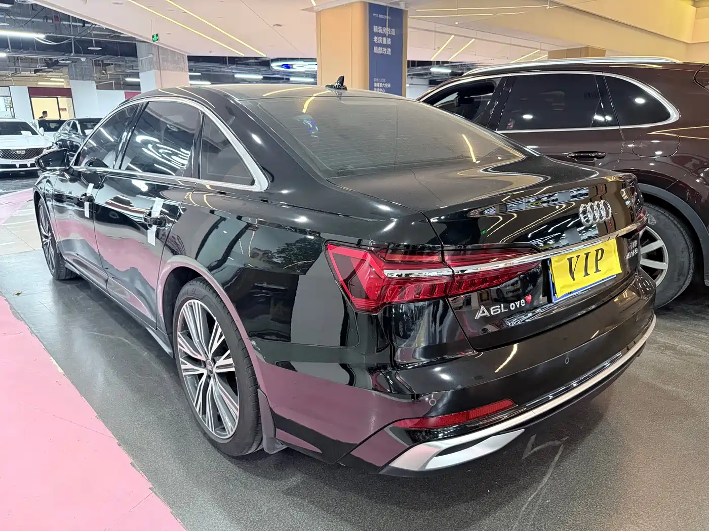 Audi A6L 2023 45 TFSI Premium Selection Elegance фото 15