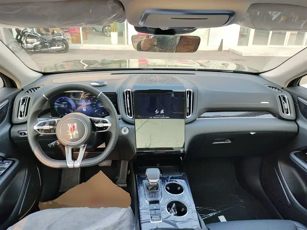 Hongqi HS3 PHEV 2025 125km Jingwei PLUS 2 Million Commemorative Edition фото 6