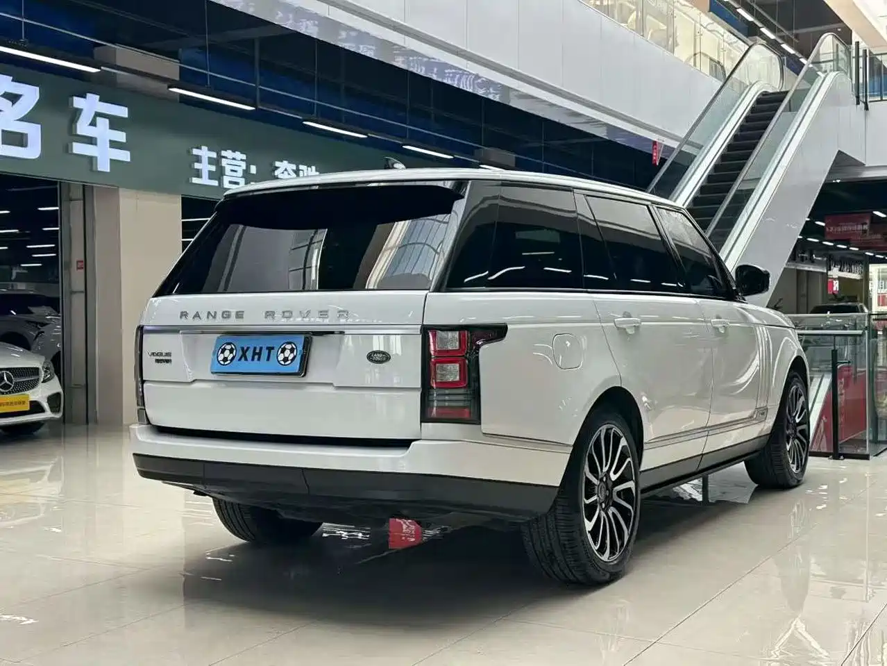 Land Rover Range Rover 2016 3.0 SC V6 Vogue LWB фото 9