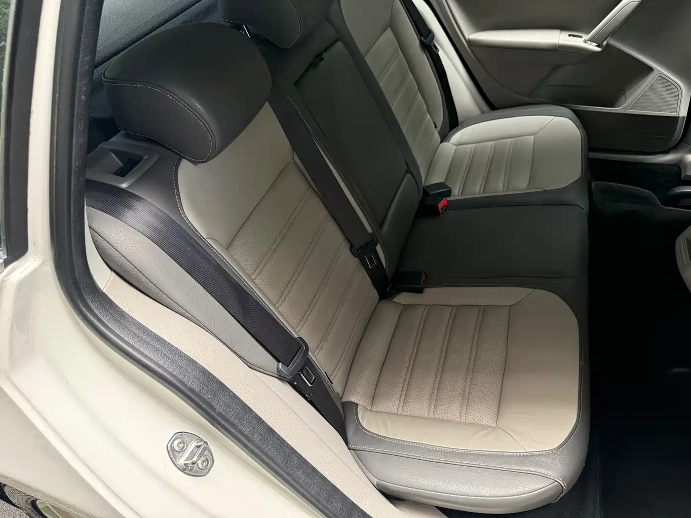 Volkswagen Lavida Tour 2013 1.4TSI Automatic Luxury фото 8