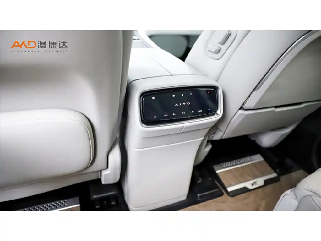 Aito M9 2024 2024 Extended Range Ultra 42kWh 6-Seater