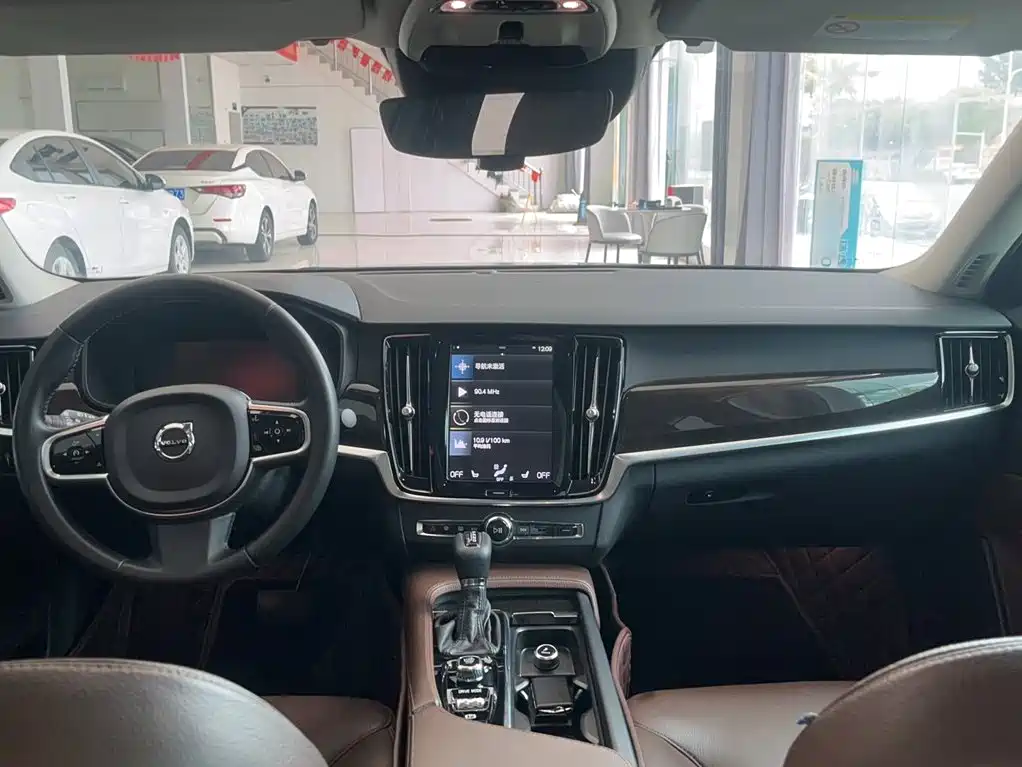 Volvo S90 2017 2017 T4 Inscription