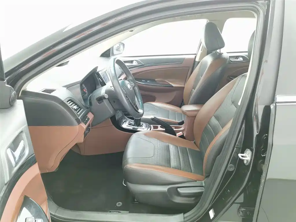 BYD Surui 2016 1.5L Manual Elite фото 10