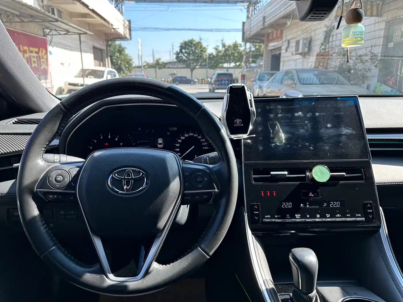 Toyota Avalon 2022 2.5L Luxury Edition фото 9