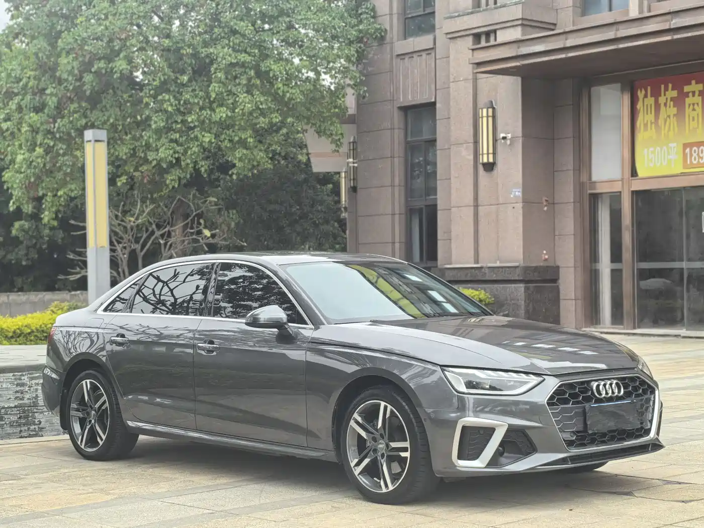 Audi A4L 2020 40 TFSI Luxury Dynamic фото 3