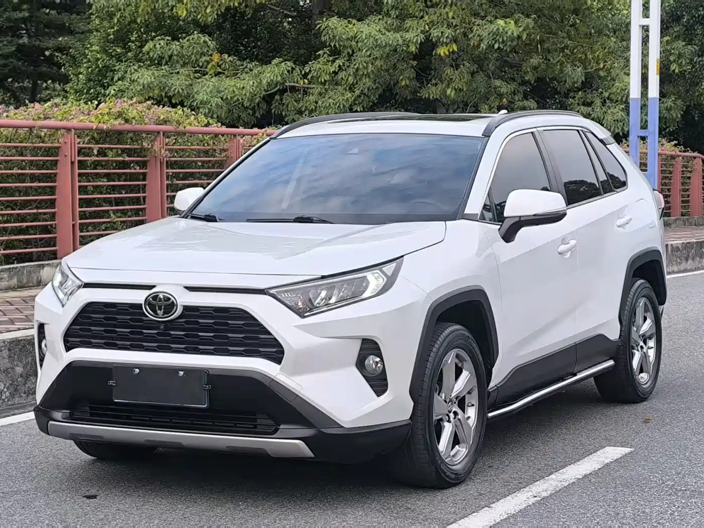 Toyota RAV4 Rongfang 2021 2.0L CVT 4WD Trend фото 2
