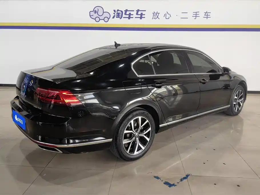 Volkswagen Magotan 2020 330TSI DSG Leading фото 3