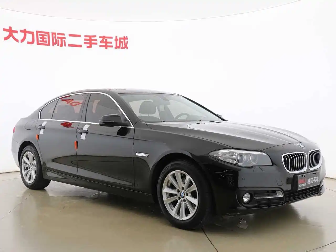 BMW 5 Series 2014 520Li Elegance фото 3