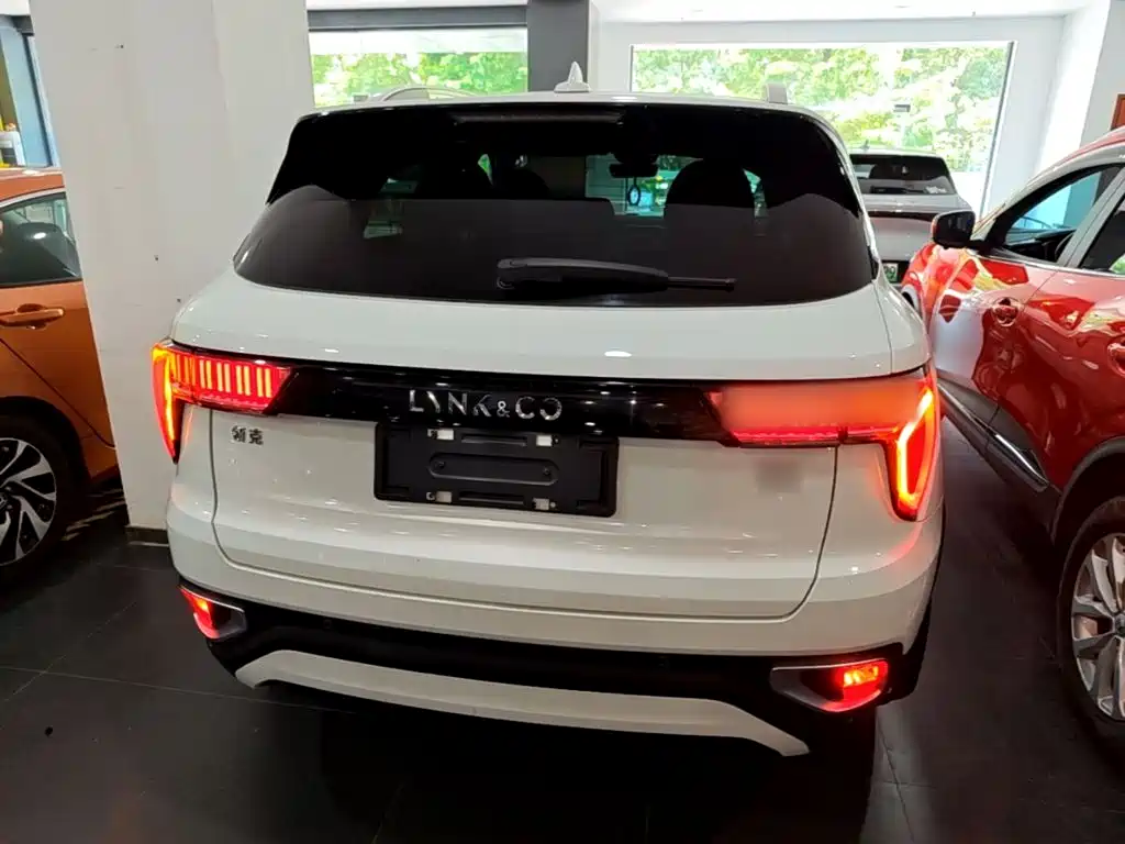 Lynk & Co 01 2018 2017 2.0T 2WD Pro Version
