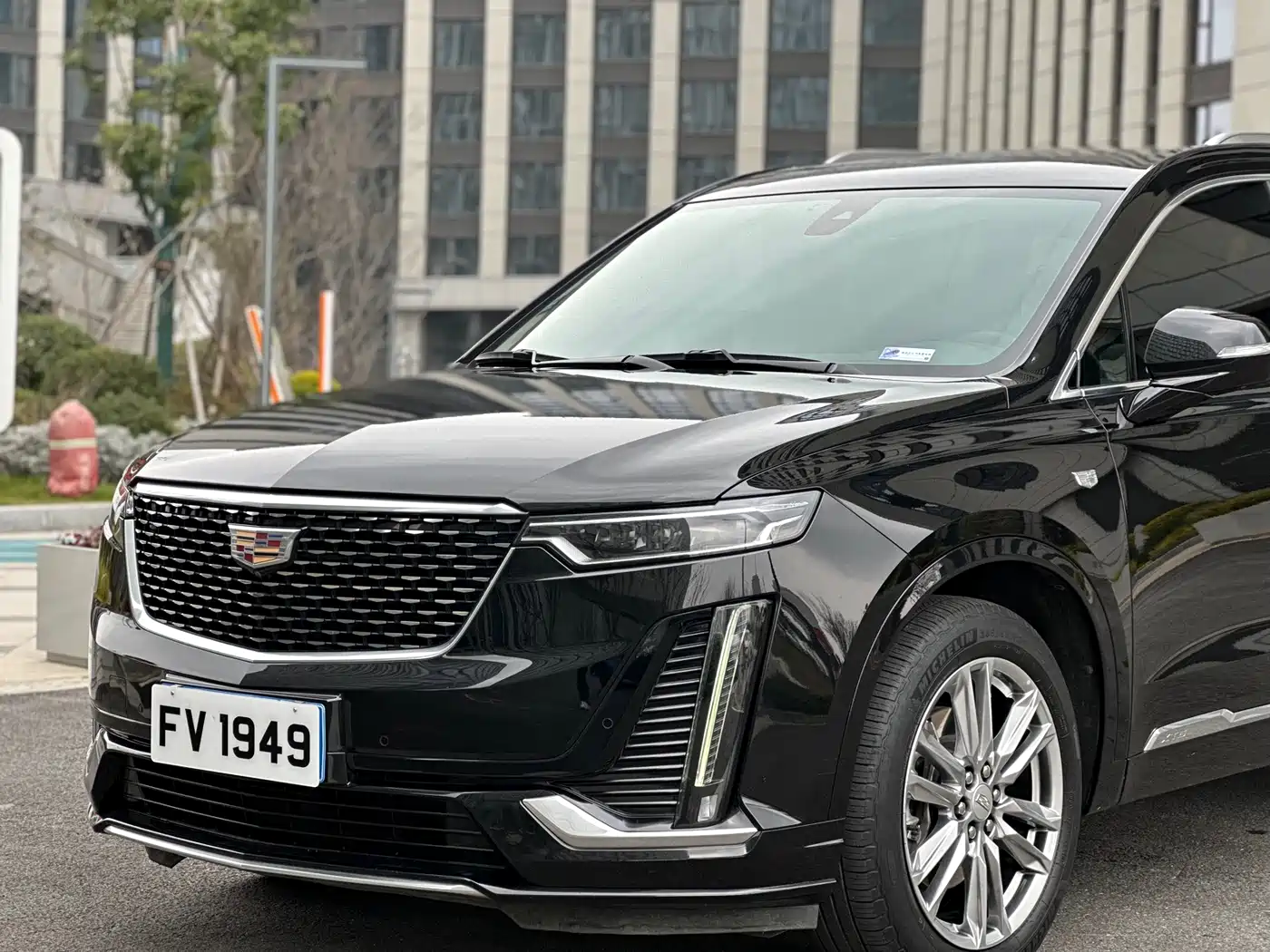 CADILLAC XT6