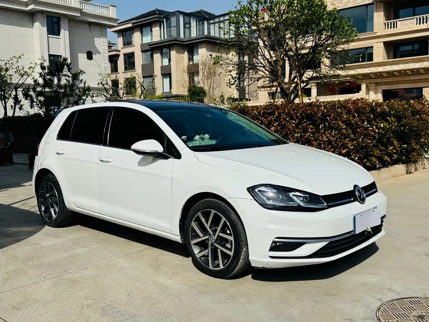 Volkswagen Golf 2020 200TSI DSG Comfort фото 3