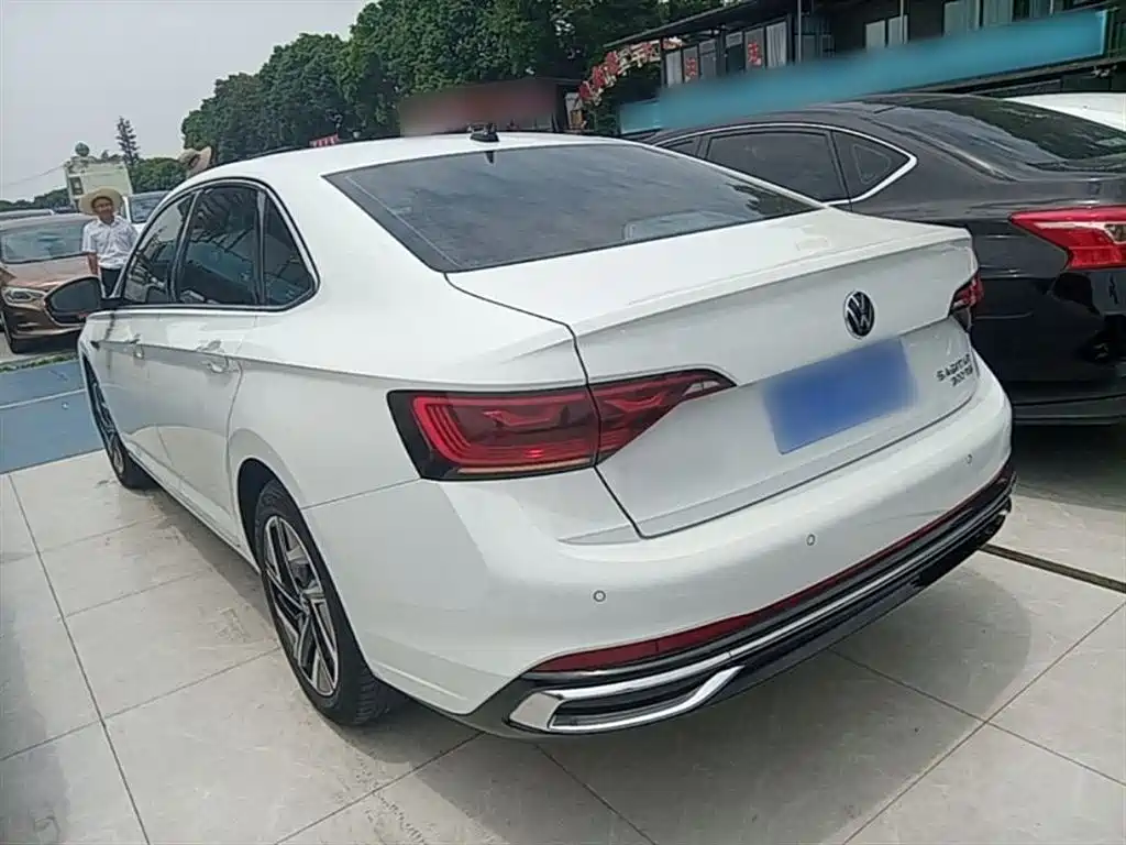 Volkswagen Sagitar 2023 300TSI DSG Surpassing Edition фото 5