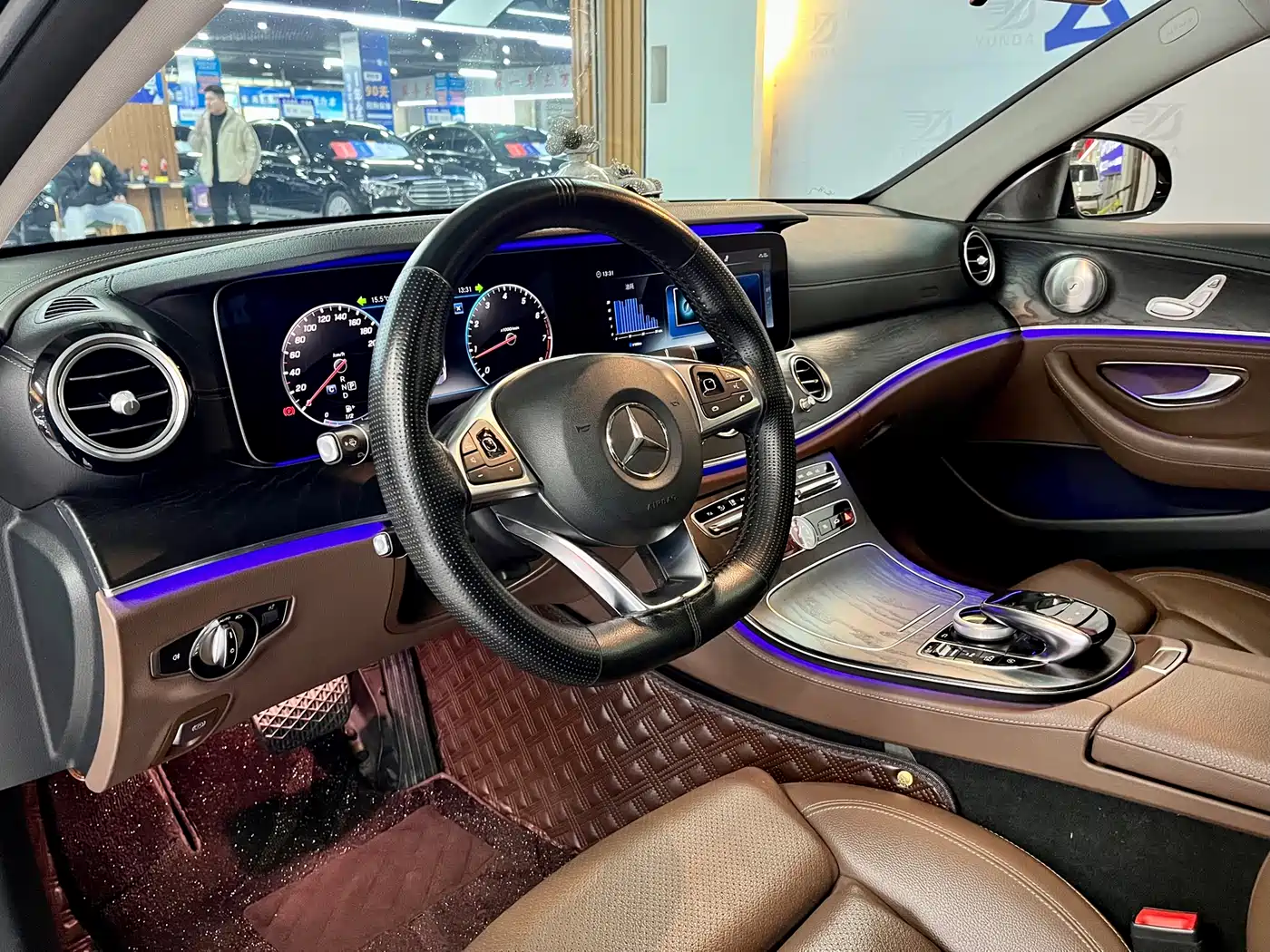 Mercedes-Benz E-Class 2018 E 200 L Sport фото 9