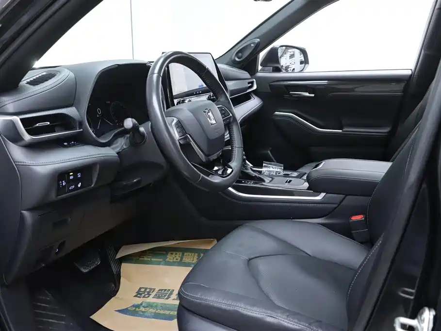 Toyota Crown Kluger 2021 2.5L HEV AWD Flagship Edition фото 14