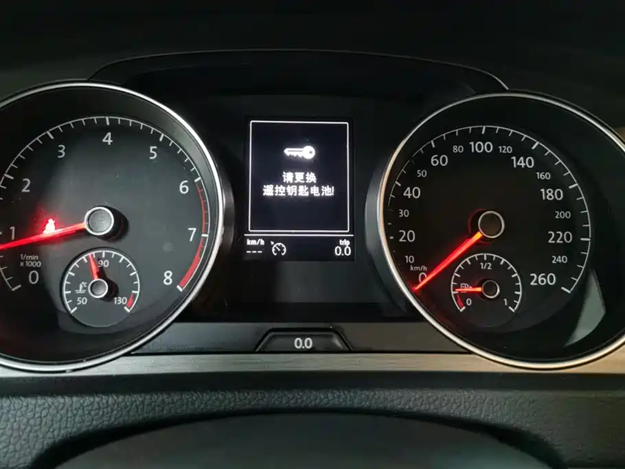 Volkswagen Golf 2014 1.6L Automatic Comfort фото 14