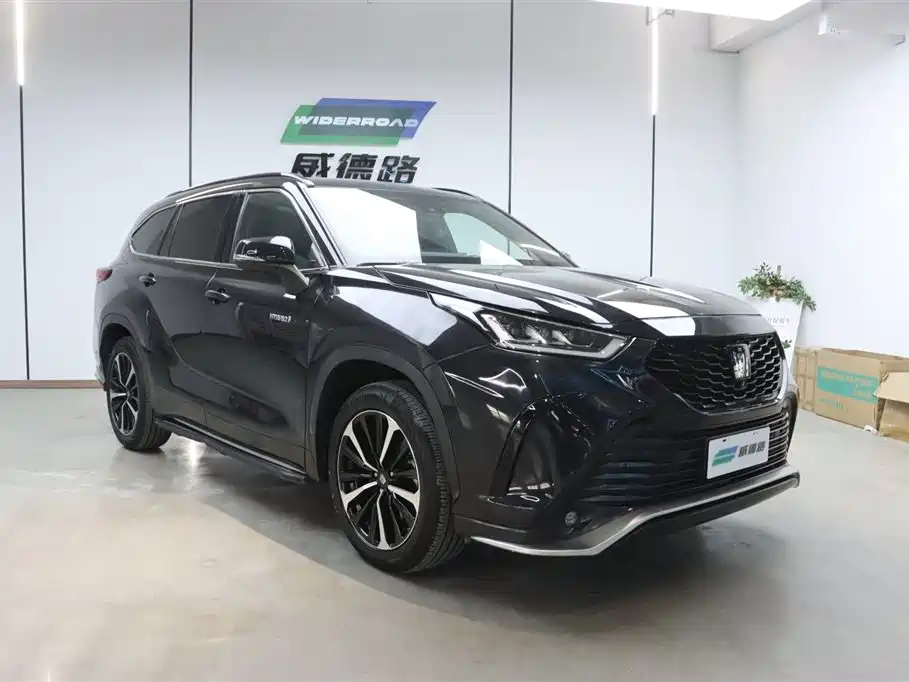 Toyota Crown Kluger 2021 2.5L HEV AWD Flagship Edition фото 3